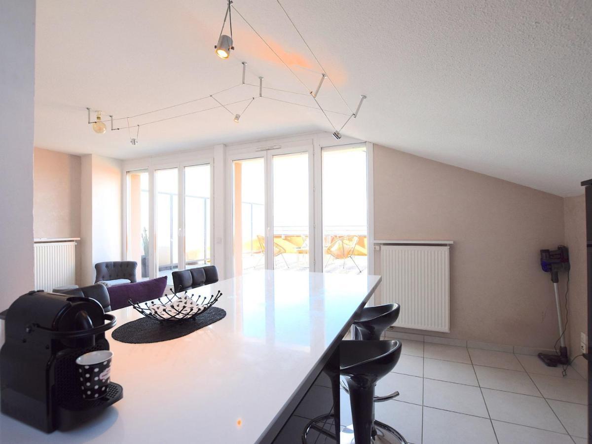 Spacieux Appartement Avec Terrasse, Animaux Admis Et Parking - Fr-1-498-69 Evian-les-Bains Luaran gambar